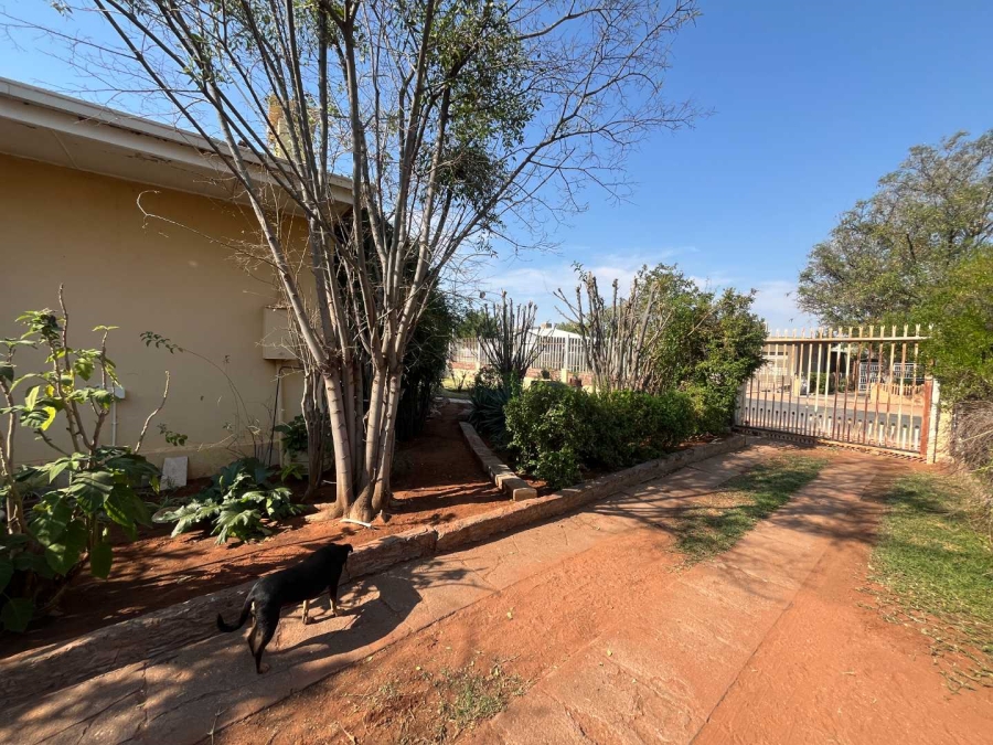 3 Bedroom Property for Sale in Die Rand Northern Cape